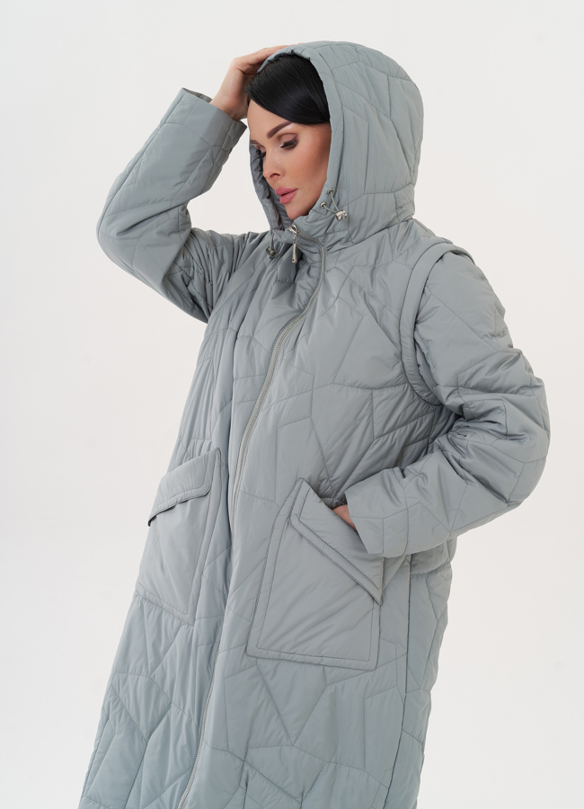 Пуховик с капюшоном зеленого цвета модель № 27011 в рассрочку