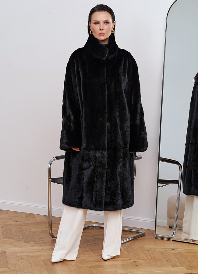 Классическая шуба из меха норки черного цвета модель № 27545 меха малина