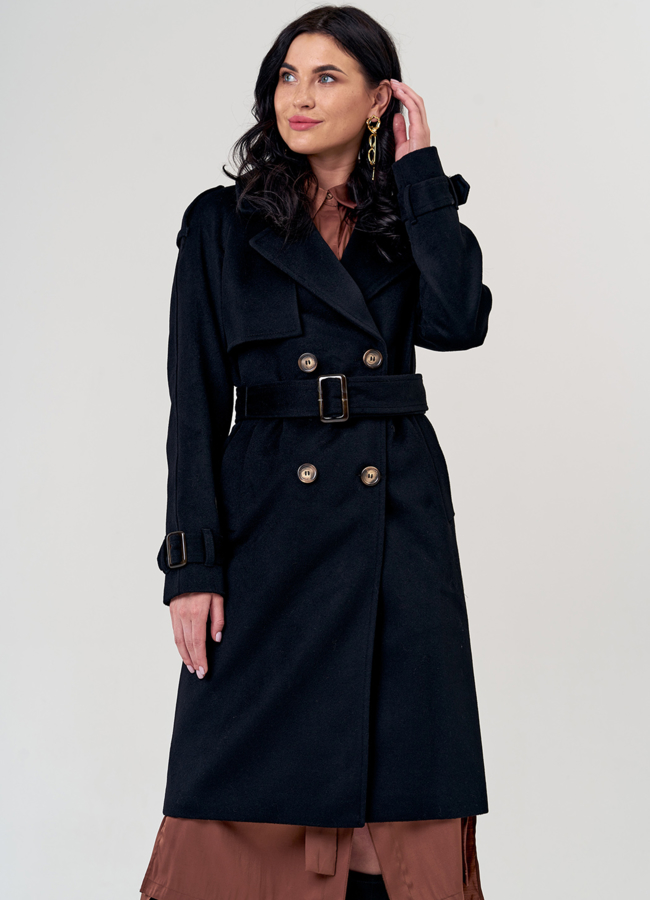 Женское пальто черного цвета с поясом модель № 21346 меха малина