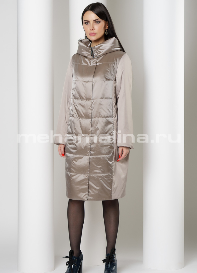 фото Пальто бежевого цвета на молнии с капюшоном модель № 1860