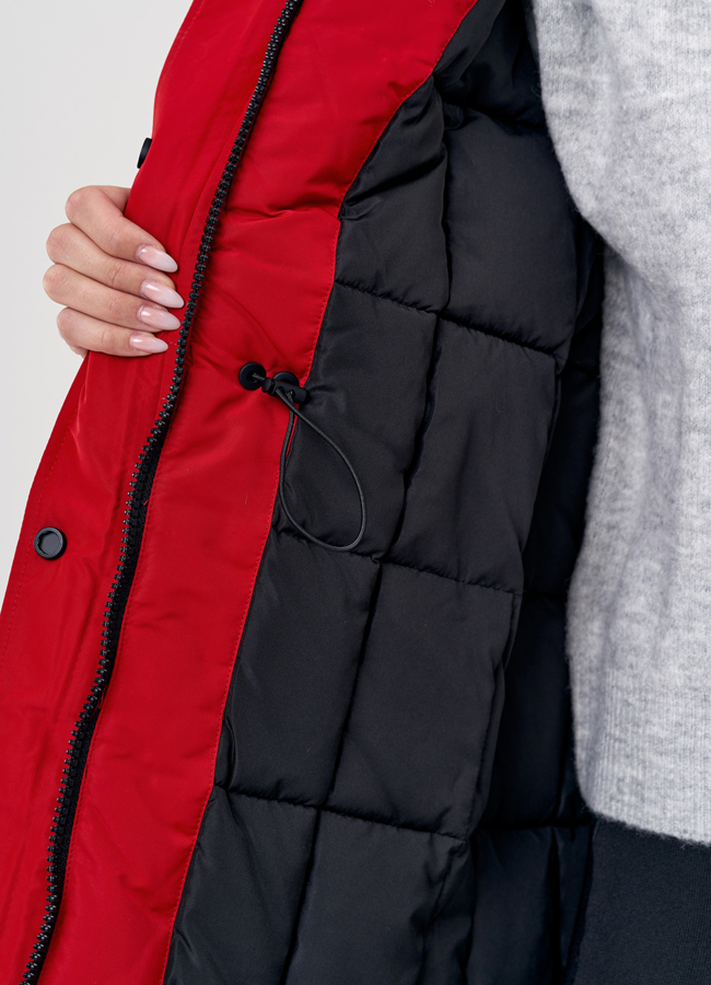 Женская парка в красном цвете модель № 21241 в рассрочку