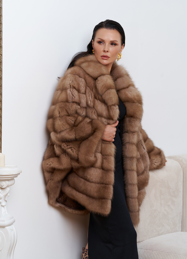 Женская шуба из куницы оверсайз модель № 26244 меха малина