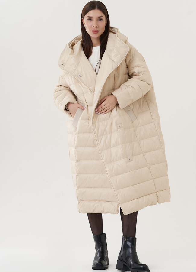 Пуховик оверсайз с капюшоном  модель № 25956 универмаг малина