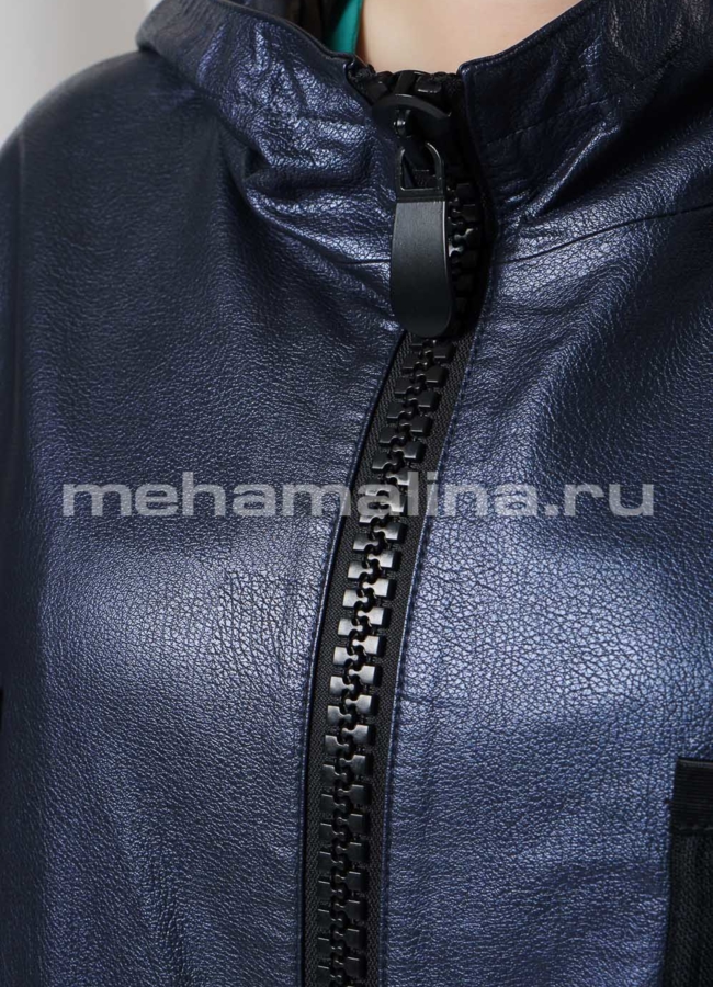 Плащ из эко кожи с капюшоном на молнии модель № 18015 универмаг малина