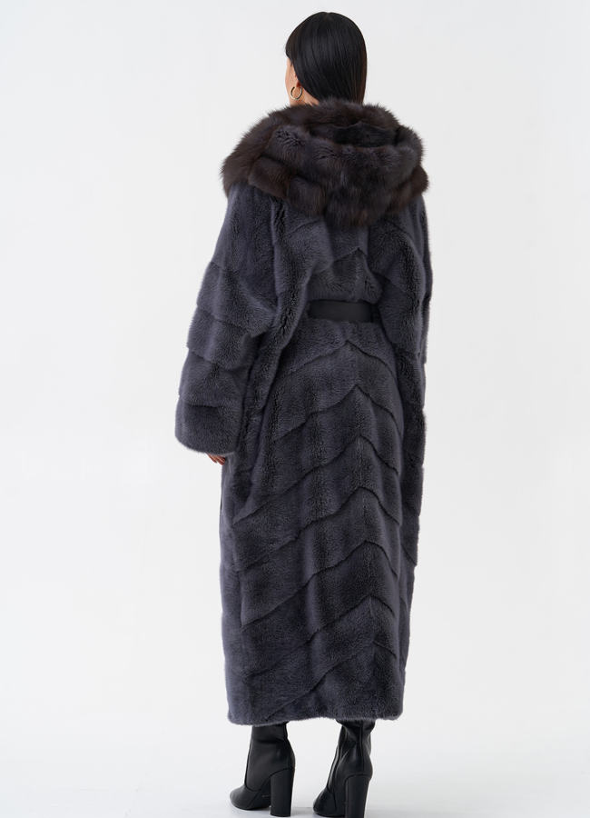 Шуба из норки с капюшоном из куницы модель № 29252 в кредит