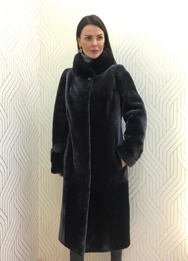 Шуба из мутона модель № Р-81 меха малина