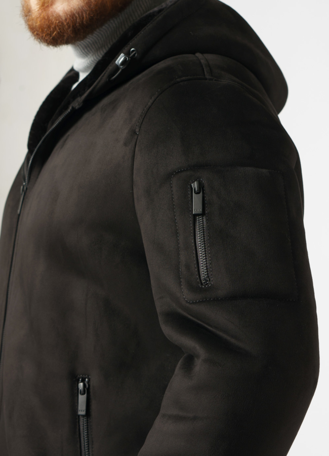 Эко дубленка на молнии с капюшоном модель № 850 универмаг малина