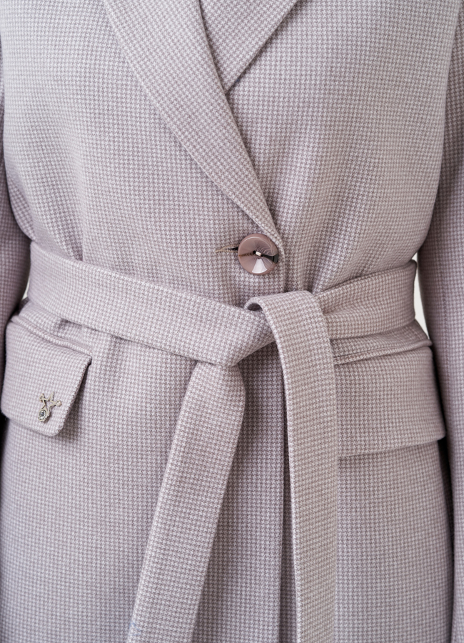 Женское пальто-пиджак в коричневом цвете модель № 23966 в кредит