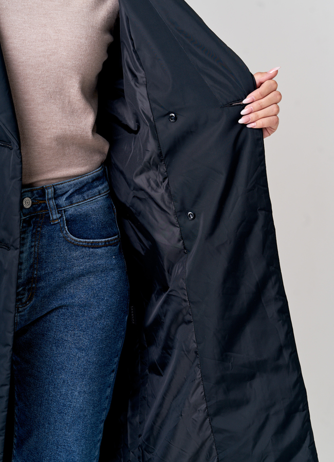 Двубортное плащевое пальто в черном цвете модель № 21156 в кредит