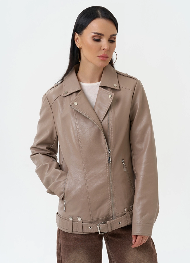 Куртка косуха из эко кожи бежевого цвета модель № 30380 в кредит