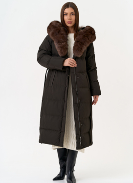 Женский пуховик с капюшоном из меха песца