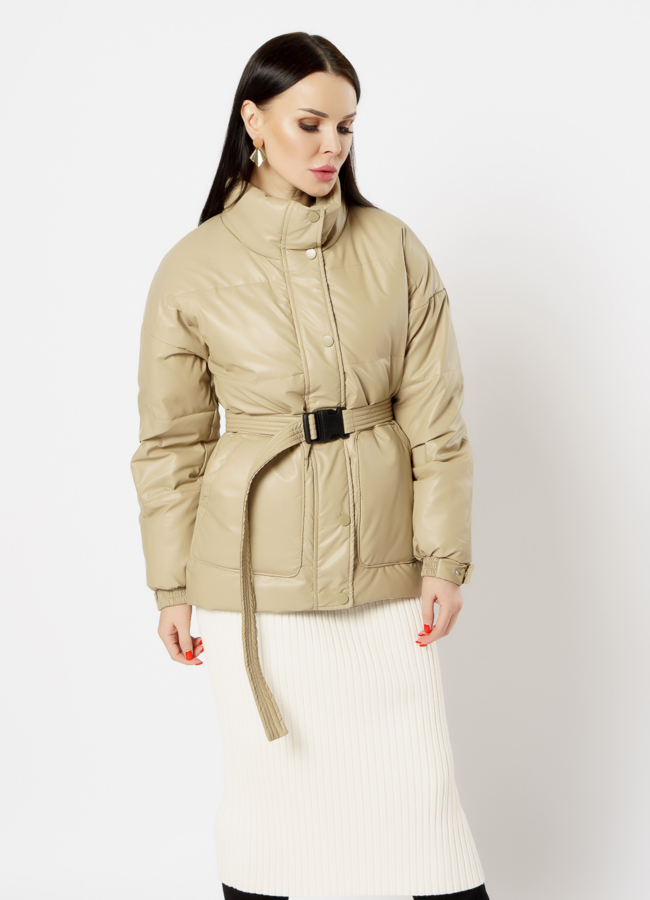 Куртка из эко кожи утепленная бежевого цвета модель № 215 в кредит