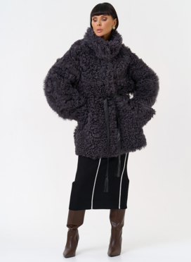 Женская двухсторонняя дубленка с декоративным поясом Женская двухсторонняя дубленка с декоративным поясом