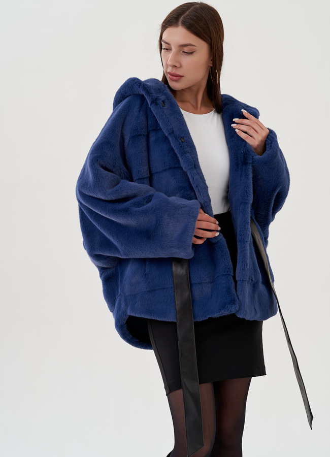 Укороченная шуба из эко меха с поясом модель № 81539 универмаг малина