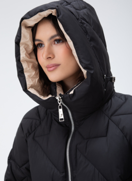 Женский пуховик с капюшоном 