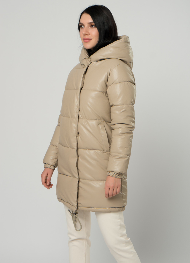 Светлый пуховик из эко кожи модель № 75374 универмаг малина