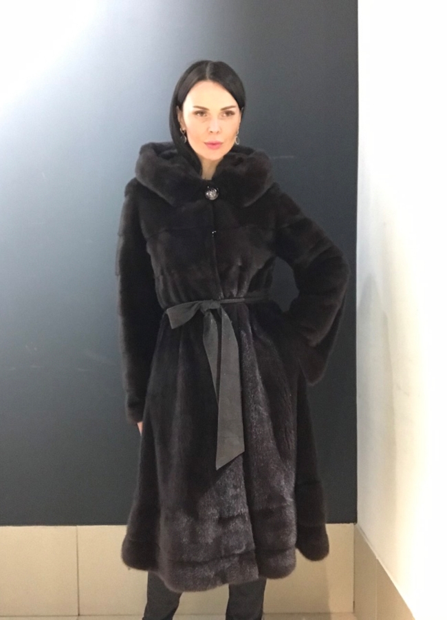 Шуба из норки модель № S-754 универмаг малина