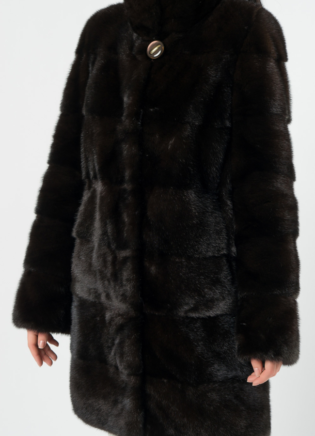 Поперечная шуба из норки модель № 25892 в рассрочку Поперечная шуба из норки модель № 25892 в рассрочку