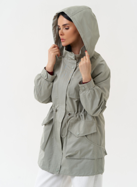 Ветровка женская с капюшоном