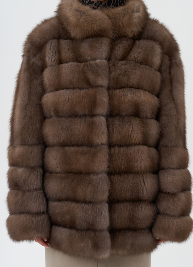 Оверсайз шуба из меха куницы модель № 28085 универмаг малина