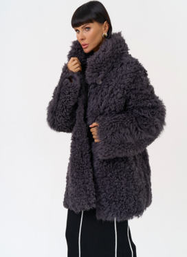 Женская двухсторонняя дубленка с декоративным поясом Женская двухсторонняя дубленка с декоративным поясом