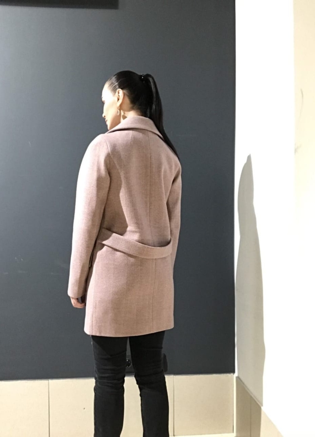 фото Пальто женское в цвете пудра модель № 5565/1