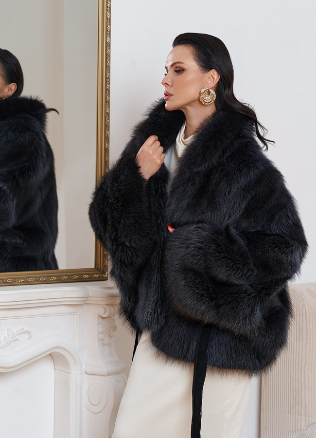 Куртка из меха енота модель № 29541 универмаг малина