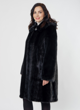 Черная норковая шуба с капюшоном