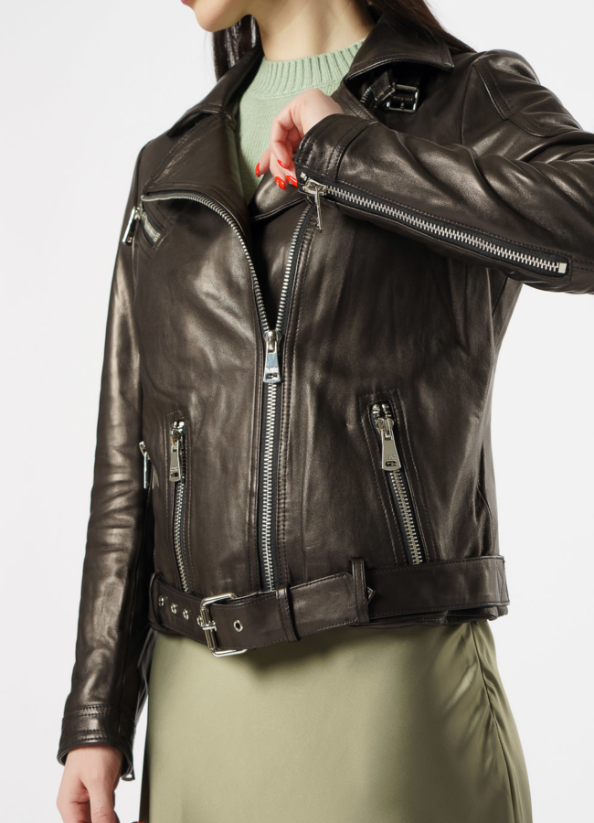 Кожаная куртка черного цвета модель № 10619 универмаг малина Кожаная куртка черного цвета модель № 10619 универмаг малина