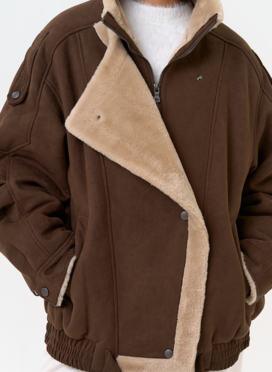 Женский бомбер из эко замши с воротником стойкой