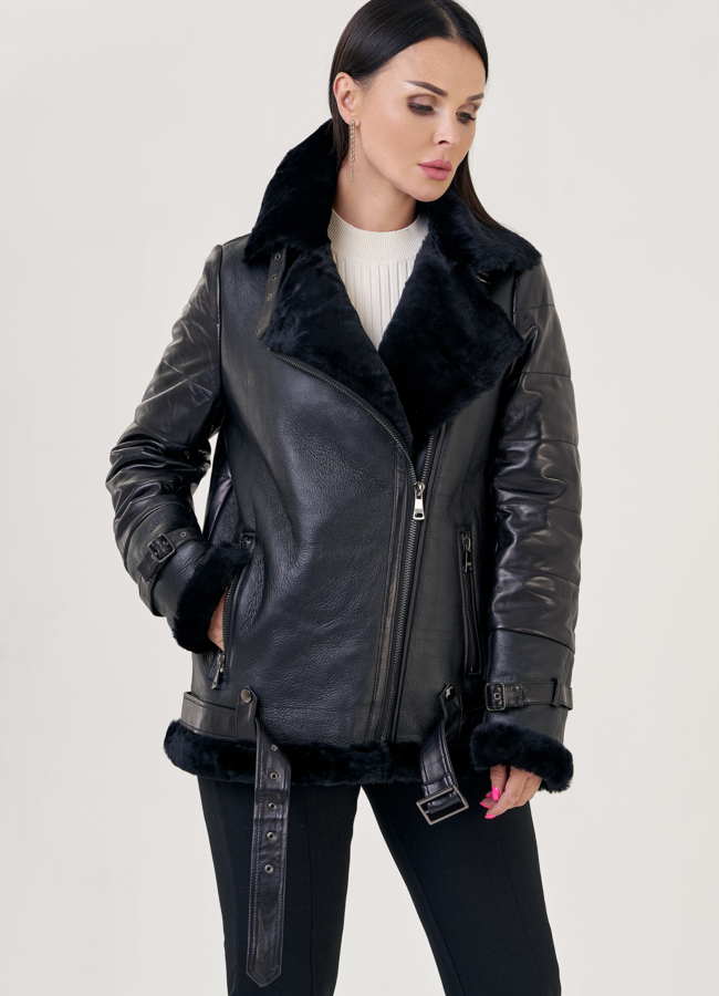 Кожаная куртка-косуха черного цвета  модель № 23261 универмаг малина