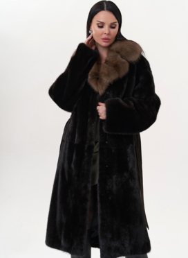 Шуба из норки с воротником из куницы