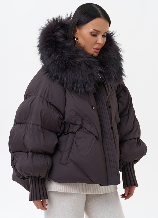 Пуховик с капюшоном из меха чернобурки модель № 29360 универмаг малина
