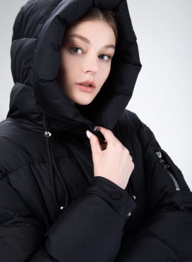 Женский пуховик с капюшоном 