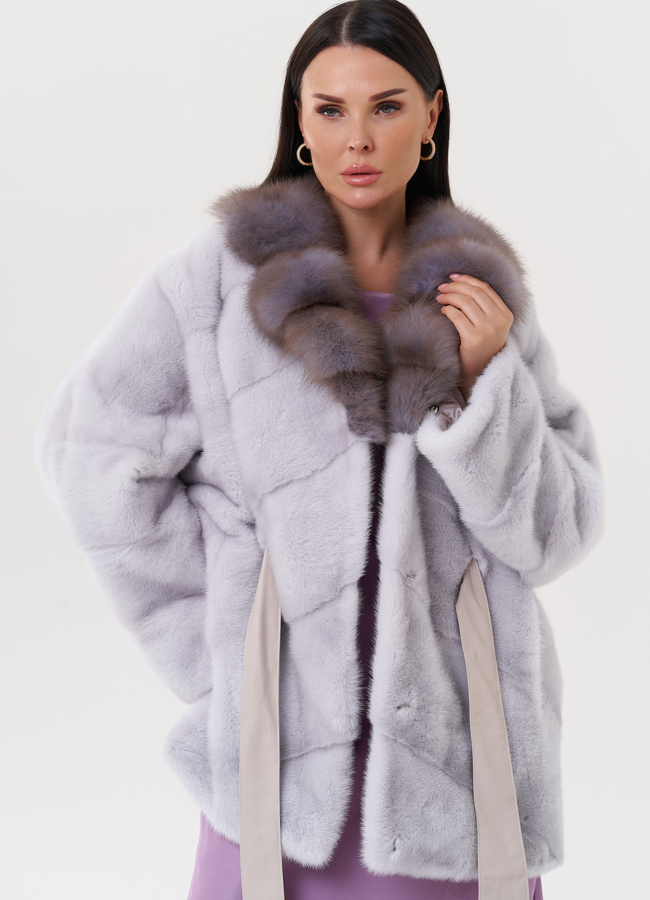 Норковая шуба под пояс с воротником из куницы модель № 27581 универмаг малина