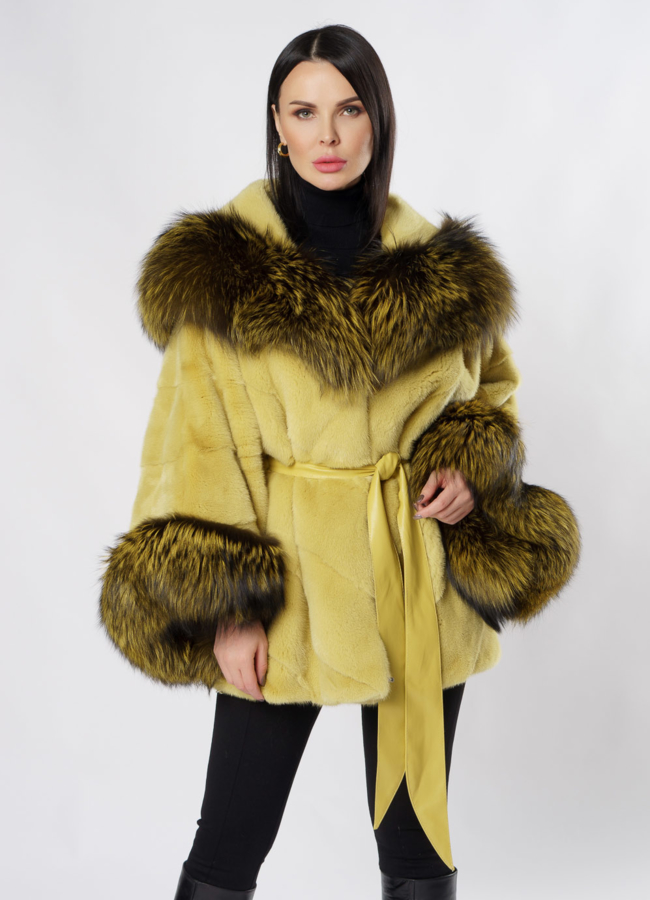 Норковая шуба желтого цвета с капюшоном  модель № S-850 меха малина