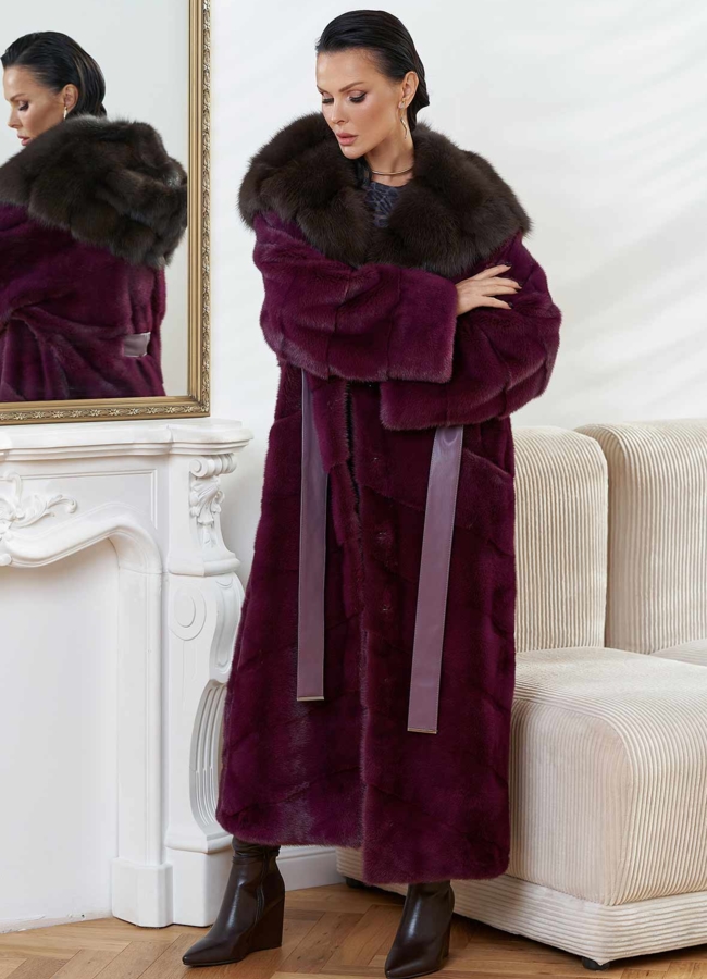 Норковая шуба с капюшоном из меха куницы модель № 28666 универмаг малина