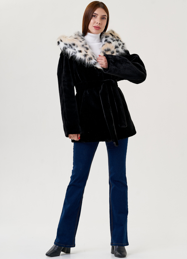 Женское полупальто из искусственного меха с капюшоном  модель № 23616 в рассрочку