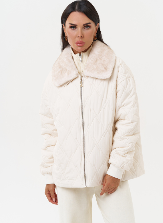 Женская куртка на молнии