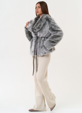 Женская короткая шуба из эко меха с воротником Женская короткая шуба из эко меха с воротником