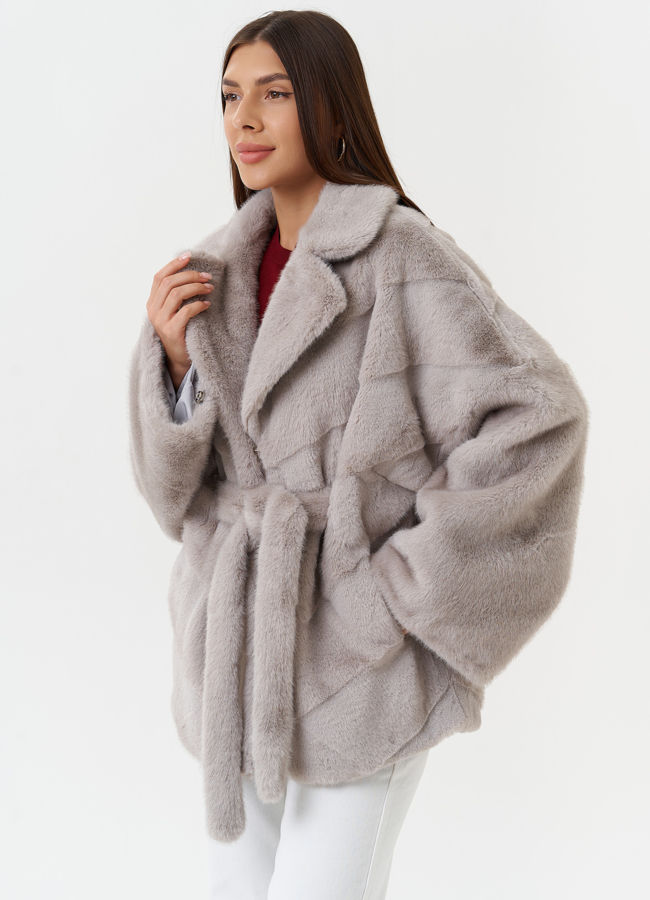 Короткая шуба из эко меха с поясом модель № 27714 в рассрочку