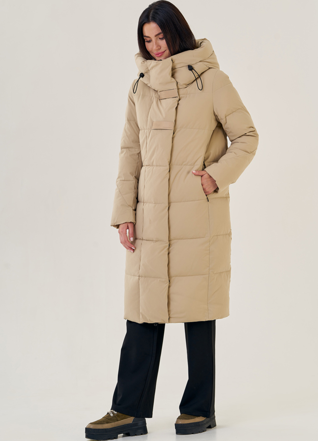 фото Женский пуховик  бежевого цвета с капюшоном модель № 23172