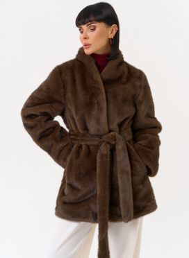 Женская шуба из эко меха с поясом Женская шуба из эко меха с поясом