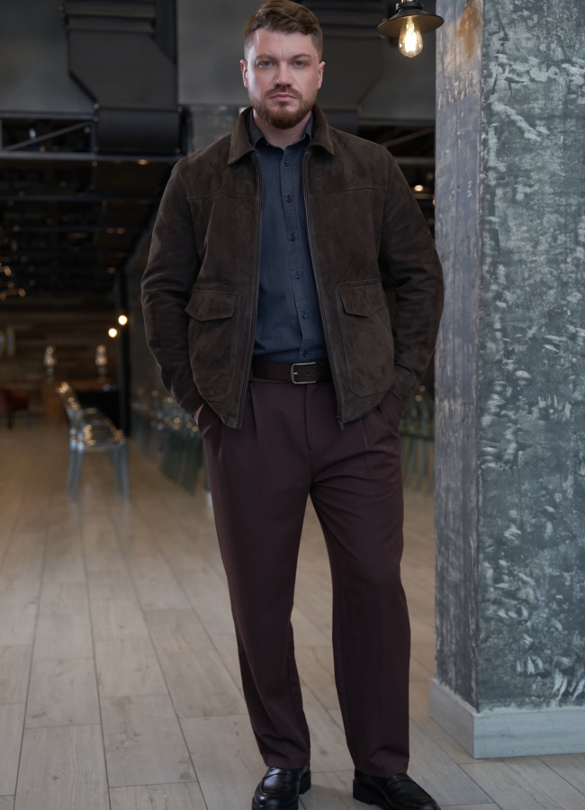 фото Мужская куртка из натуральной замши коричневого цвета модель № 30066 фото Мужская куртка из натуральной замши коричневого цвета модель № 30066