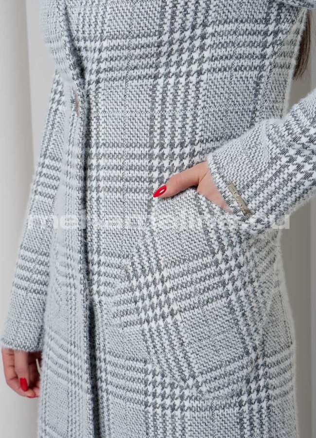 Пальто с английским воротником и накладными карманами модель № 054 универмаг малина