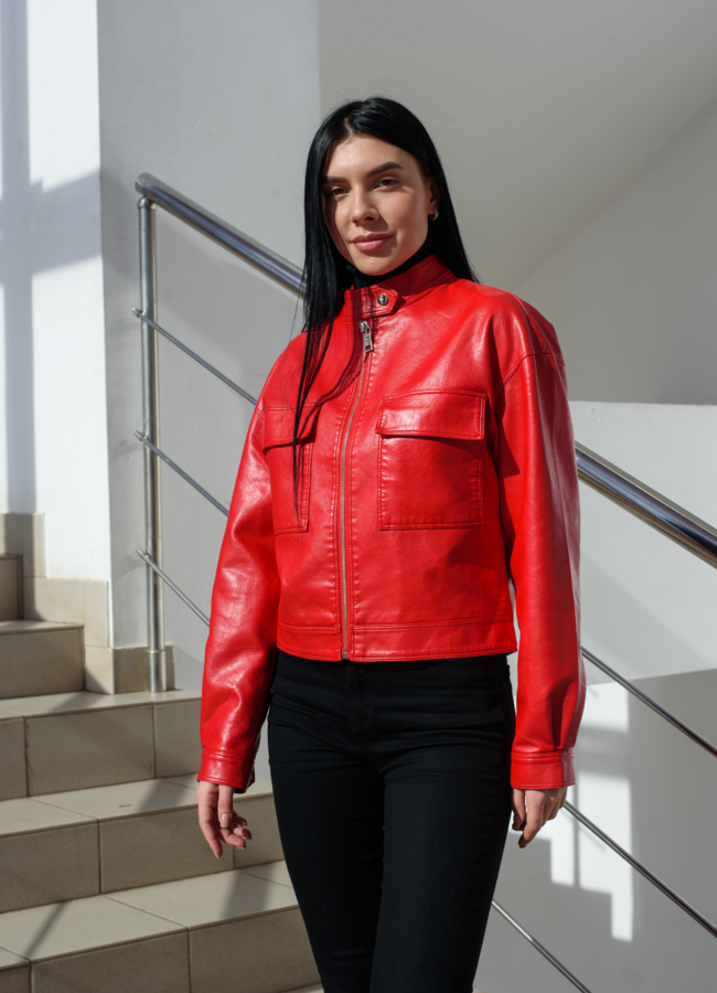 Женская куртка из эко кожи  модель № 20749 меха малина