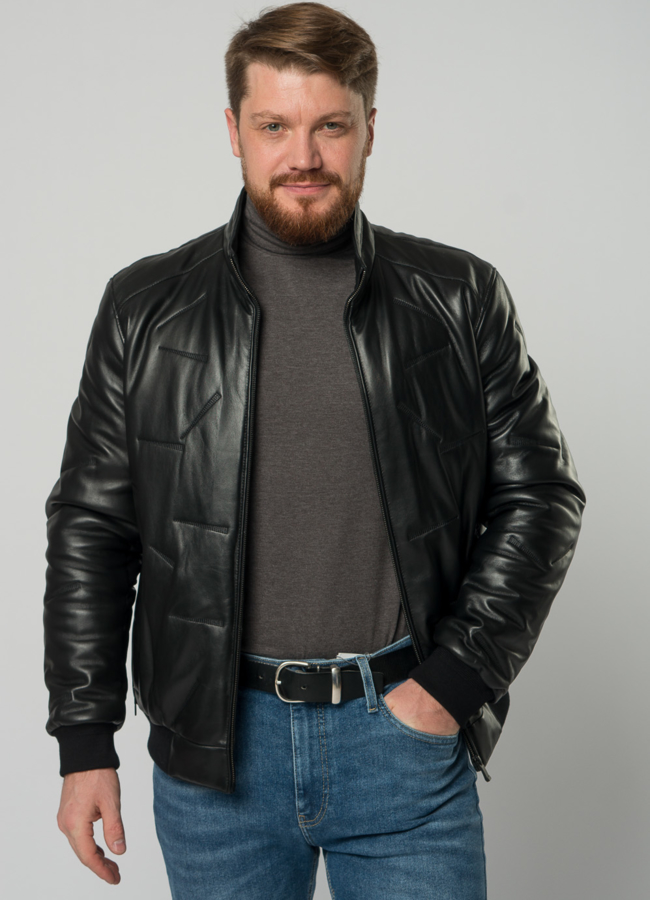 Мужской пуховик-бомбер из натуральной кожи черного цвета модель № 18504 в рассрочку