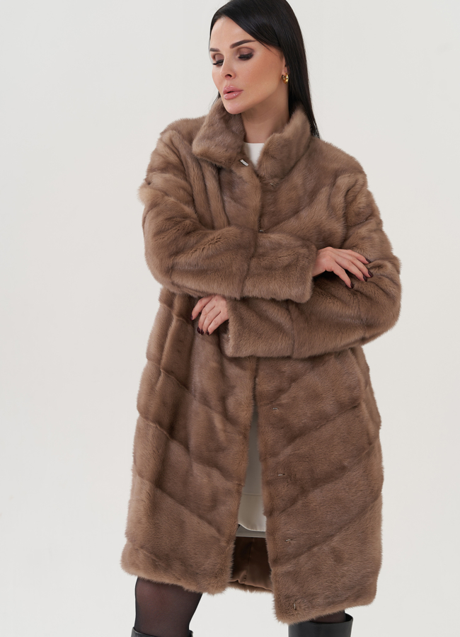 Норковая шуба с воротником стойка  модель № 24819 универмаг малина