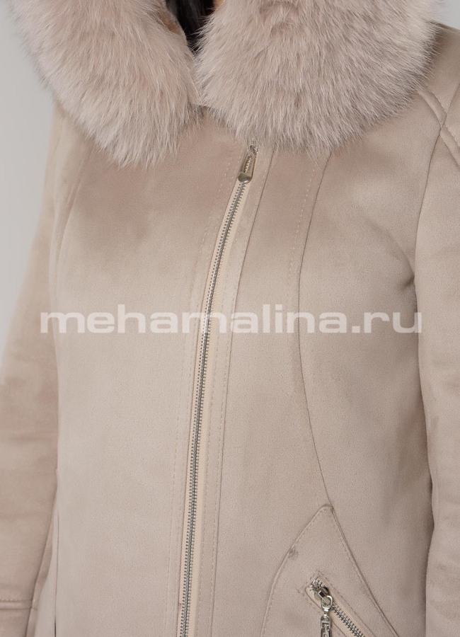 Светлая дубленка из эко замши с отделкой из песца модель № 19013 универмаг малина