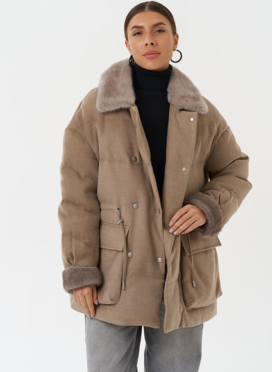 Полупальто с отделкой из меха норки